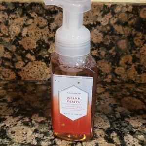 White Barn gentle foaming hand soap